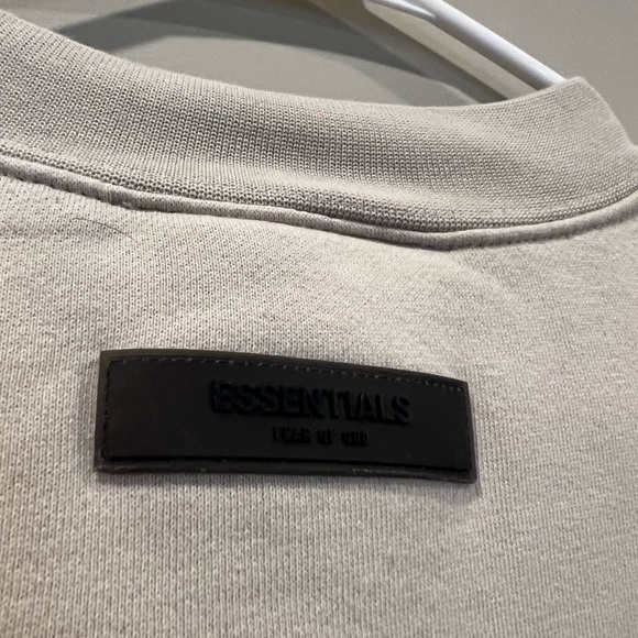 Essentials long sleeve - Picture 4 of 5